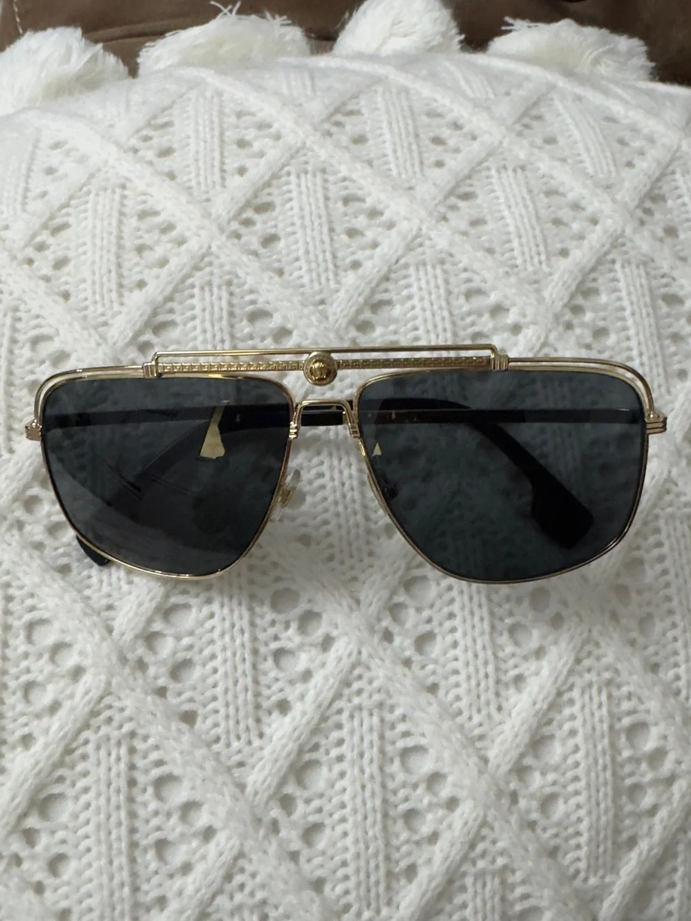 VERSACE VE2242 Gold Aviator Sunglasses Dark Grey Lens NIB NWT Complete Set